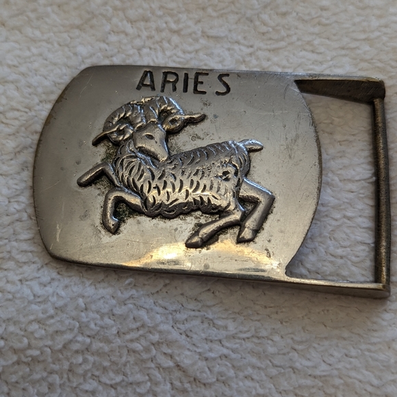 3 Belt Buckles. Zodiac sign Aries, gray Coach Bus and KPMG. - Picture 2 of 5